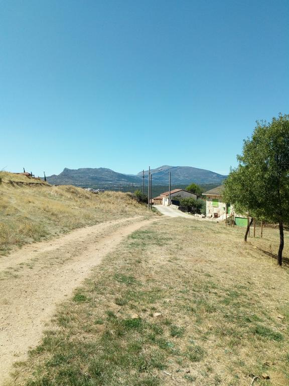 Gasthaus El Egio Cervera de Buitrago Exterior foto
