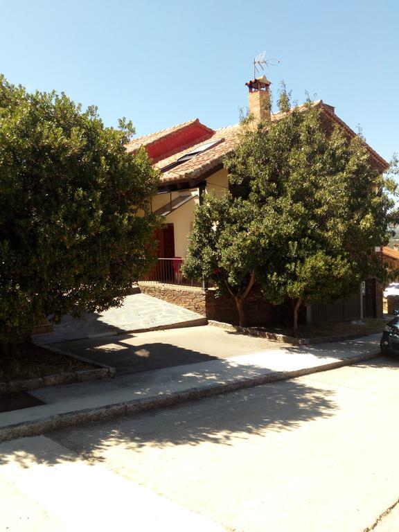 Gasthaus El Egio Cervera de Buitrago Exterior foto